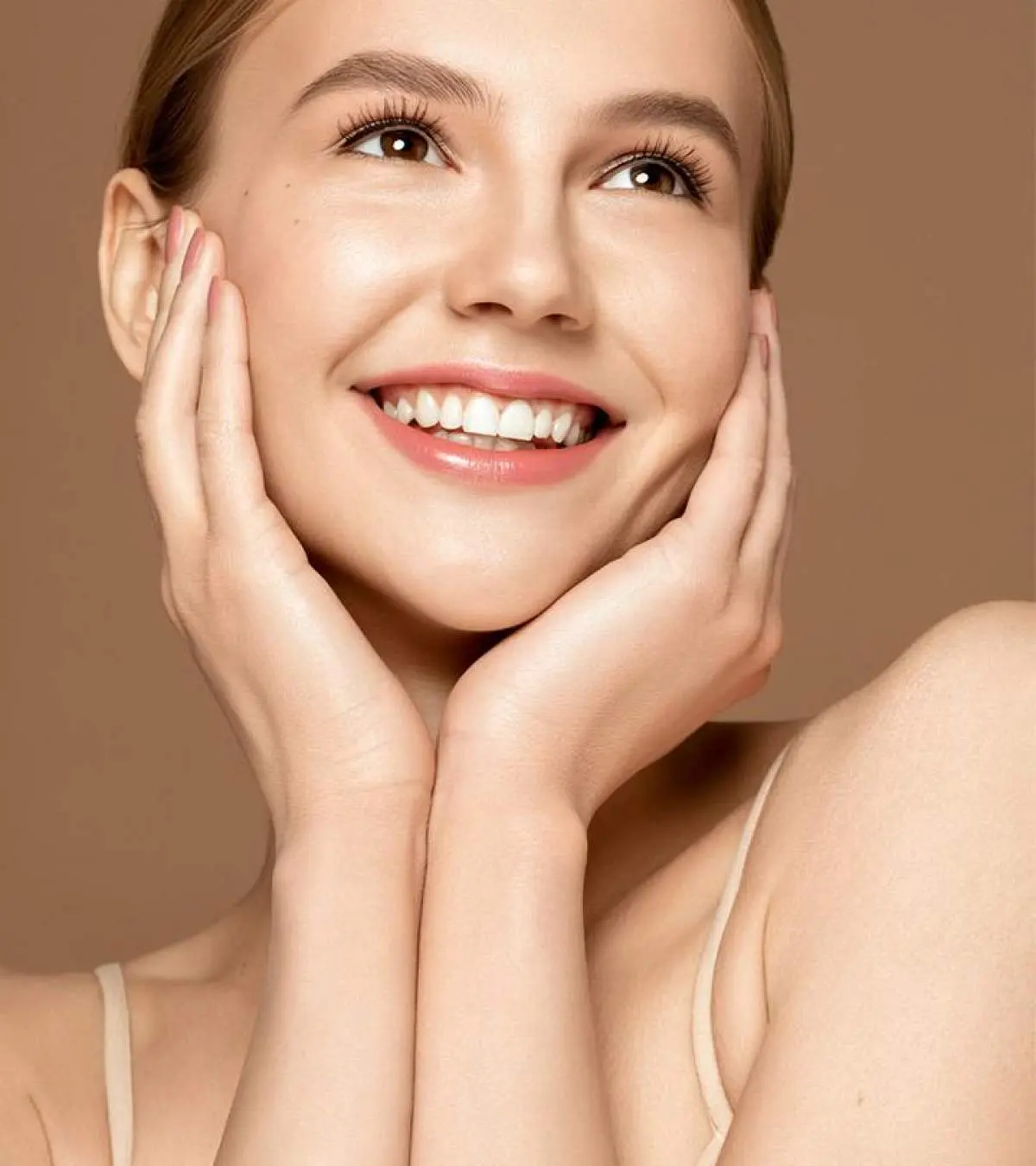 How to Get Glowing Skin Naturally in 7 Days